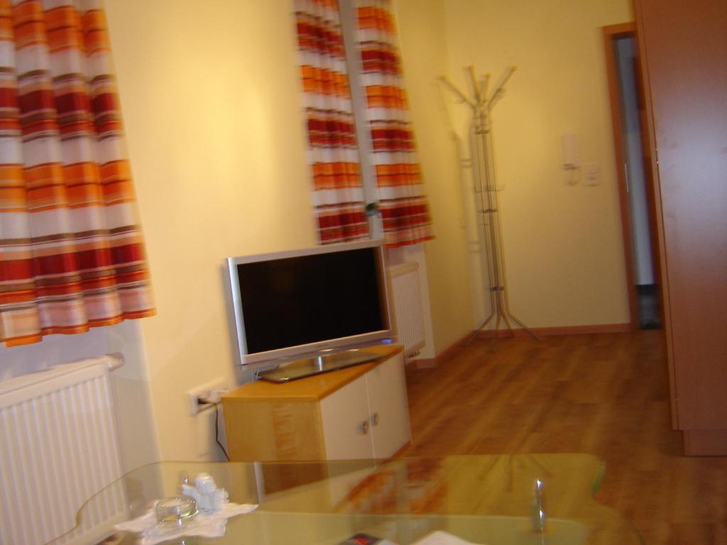 Gasthaus Schuetzen Hornberg Room photo